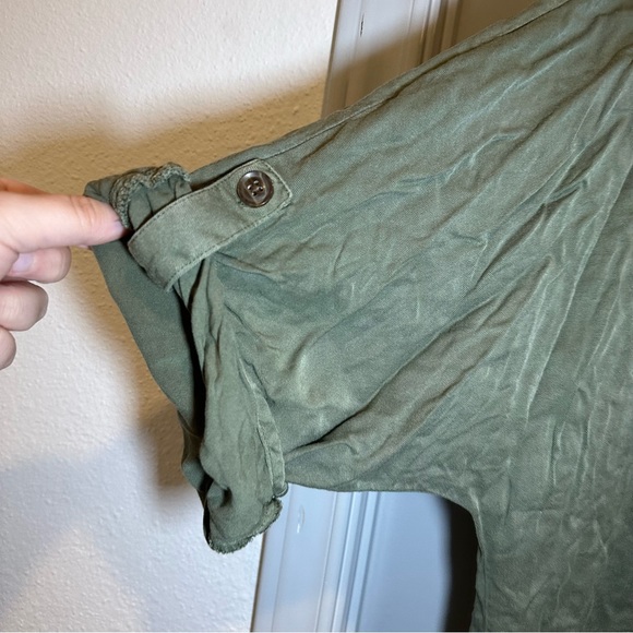 Cato Green V Neck 3/4 Roll Tab Sleeve Blouse 18/20W - Picture 5 of 10